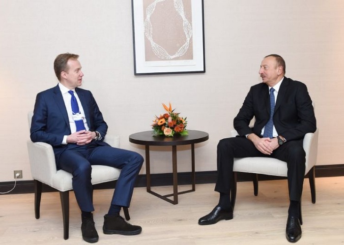 El presidente ha mantenido la entrevista con el Canciller Noruego en Davos